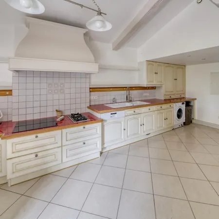 Grand 15p Vignoble - 300m - 5ch Ozillac