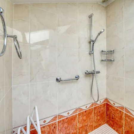 Grand 15p Vignoble - 300m - 5ch بيت للعطل Ozillac