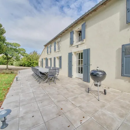 Grand 15p Vignoble - 300m - 5ch